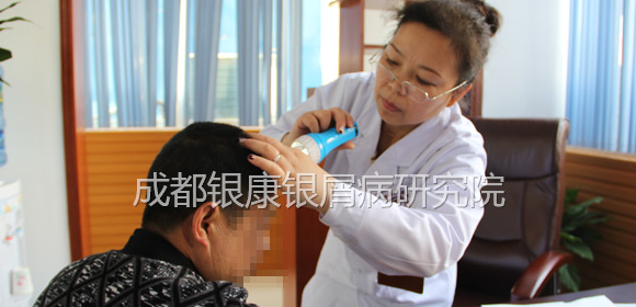 �ɶ�������м��ҽԺ